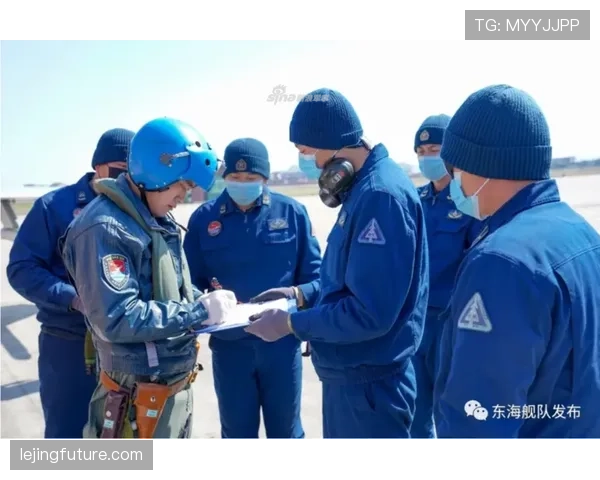 空中对抗判罚如何界定?规则解析助你分清合理冲撞与犯规
